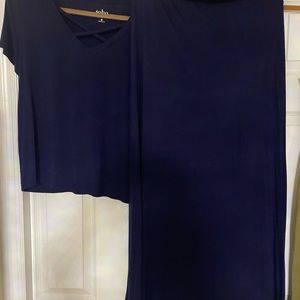 New York & co 2 piece set top & bottom long skirt .  Size small